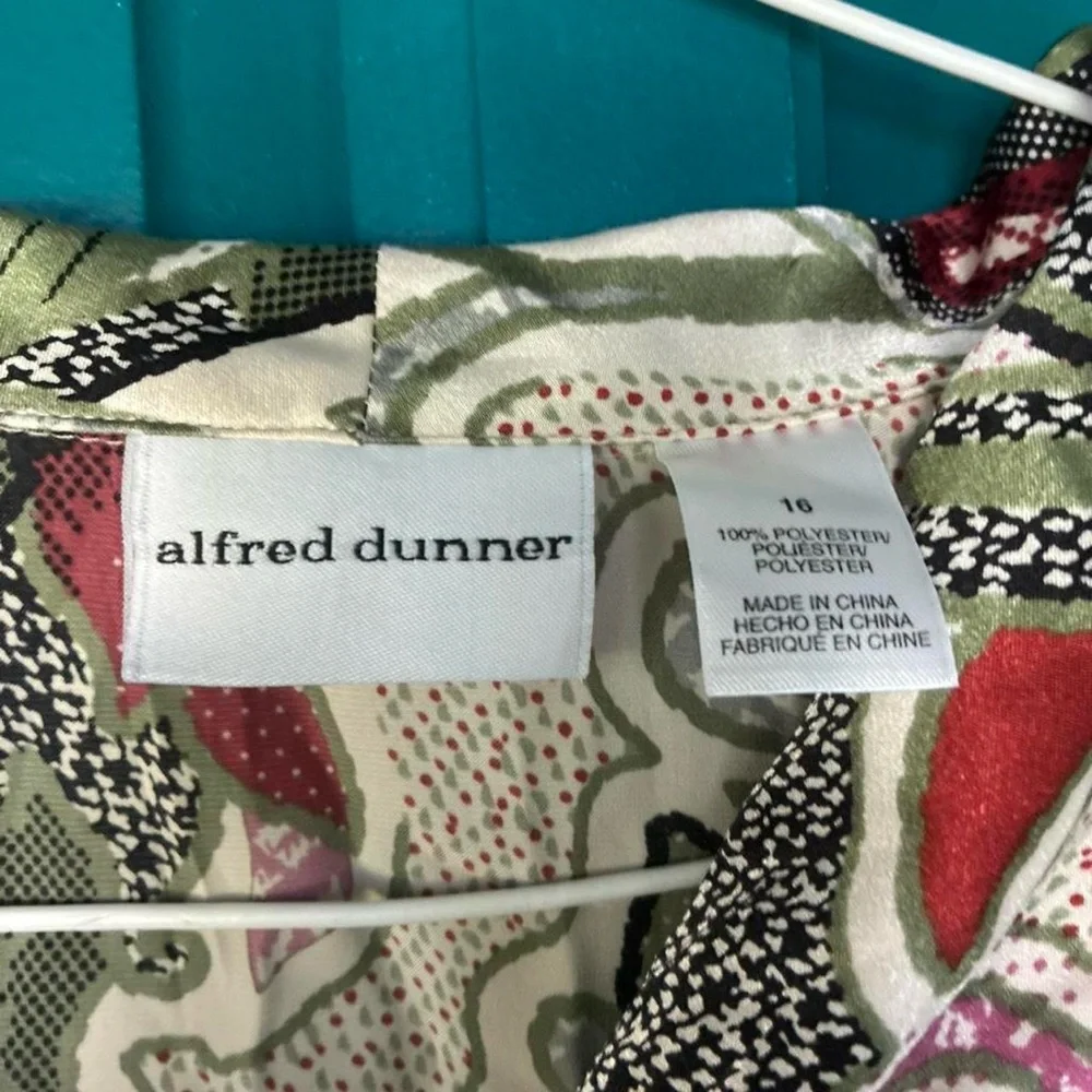 Alfred Dunner Paisley Button-Front Blouse in Green, Cream & Red